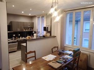 Loue petite maison de ville  secteur la villa et proche de la marne