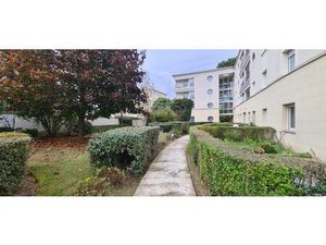 Vente appartement 1 pièce 32 m² Livry-Gargan (93190)