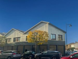 Location locaux professionnels 117 m² à Maisons-Alfort (94700)  2 038 €