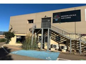 Bureau prestigieux de 150 m2 en location - Porto-Vecchio  Corse