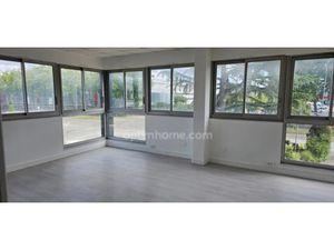 Vente locaux professionnels 3 pièces 97 m² à Trappes (78190)  129 000 €