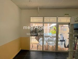 Vente locaux professionnels 25 m² à Saint-François (97118)  196 000 €