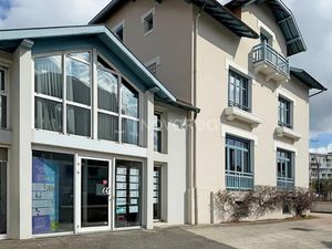 Vente locaux professionnels 15 pièces 488 m² à Pau (64000)  825 000 €