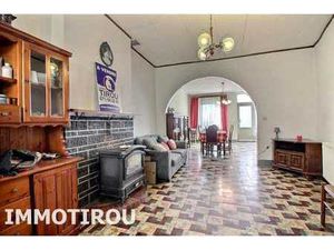 Maison d'habitation avec jardin