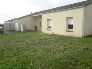 Location maison 4 pièces 94.92 m² à Vouille (79230)  805 €