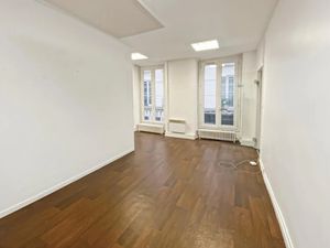 Location locaux professionnels 147 m² à Paris 2ème (75002)  5 350 €