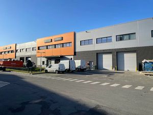 Location locaux professionnels 515 m² à Romainville (93230)  7 296 €