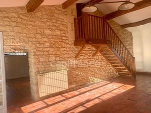 Maison de caractère dans un cadre naturel exceptionnel sur la commune de Moëze