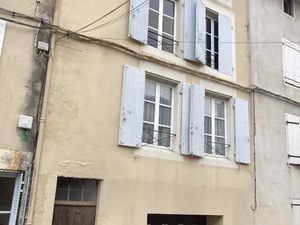 Vente maison 115 m² à Confolens (16500)  55 000 €