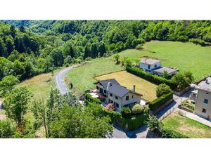 Vente maison 9 pièces 236 m² à Axat (11140)  250 000 €