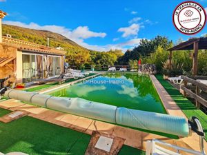 Vente maison 7 pièces 184.42 m² à Aiguines (83630)  665 900 €