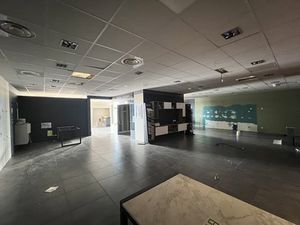 Location local commercial 6 pièces