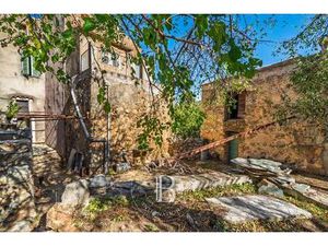 Exclusivité  Balagne  Occhiatana  Maison de Maître à rénover  12 pièces  dépendance  vue..