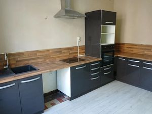 Location maison 3 pièces 65 m² à Saint-Laurent-de-Céris (16450)  615 €