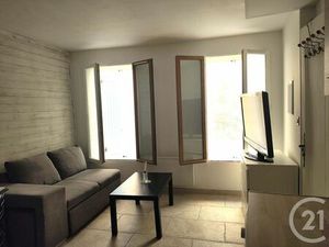 Appartement à louer - 2 pièces - 28 25 m2 - Trets - 13 - PROVENCE-ALPES-COTE-D-AZUR