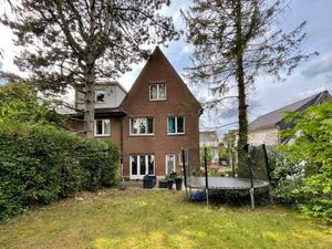 5 chambres bureau jardin terrasse et garage