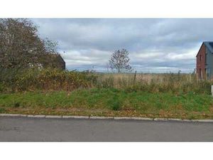 Terrain 4 façades – 25 2 m de façade – Faimes