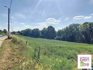 RARE - Possibilité de construire 4 maisons mitoyennes/lot -