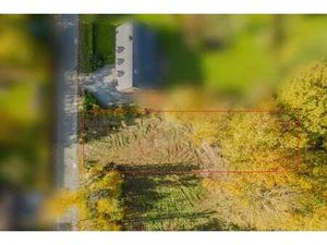 Terrain plat à vendre dans un quartier prisé