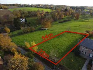 Terrain à bâtir de 1.379m² à Saint-Georges