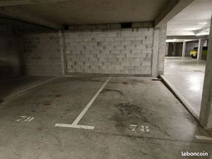 Loue 2 places de parking