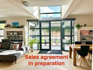 Villa 4-façades luxueuze avec piscine et sauna