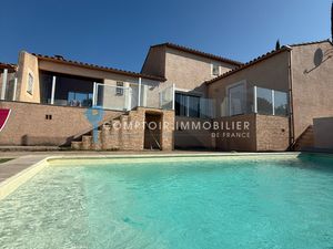 VERARGUE ENTRE VIGNE VILLA T5 PISCINE GARAGE