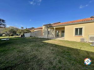 Villa 3 chambres dont suite parentale  Terrain piscinable & garage – Molandier (11420)