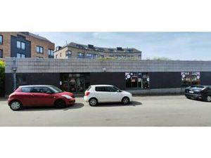 Immeuble de commerce cadastré comme