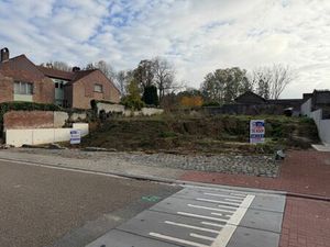 2 bouwgronden halfopen bebouwing te Gingelom (Montenaken)