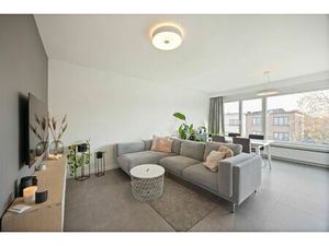 Instapklaar Appartement met 2 Slaapkamers  Terras en Garage