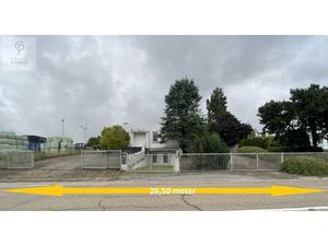 Projectgrond gelegen op een zeer gunstige locatie.