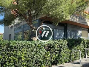 Local bureaux 170 m²