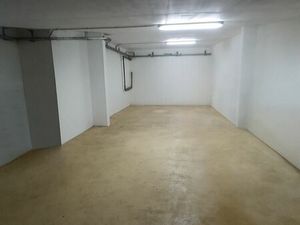 Local de stockage 50 m² +30 m² <1.8m – idéal artisans – accès fourgon < 2m