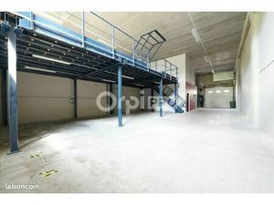 Local d'activité 348 m²