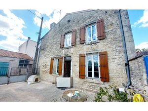 Maison Ardillières m² T-4 à vendre  169 000 €