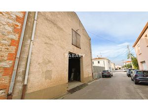 GRANGE - PERMIS DE CONSTRUIRE ACCEPTE - 200 M2 - TORREILLES