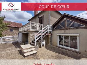 Maison familiale au cœur d’un hameau paisible – charme  espace et potentiel !