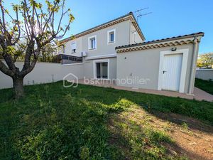 Maison jumelee de 69 10 m² à Montelimar