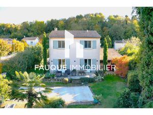 EXCLUSIVITE. CHABEUIL  Charmante maison familiale avec pisci