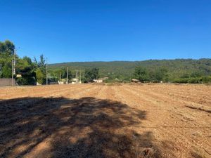 Vente terrain 1174 m² à Garéoult (83136)  164 000 €