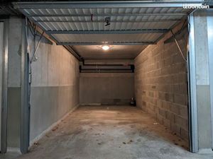 Garage / Box Jean Perrot