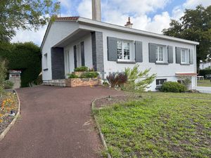 TREIZE-SEPTIERS - Maison sur sous-sol - 4 chambres - Dépenda