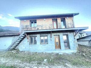 Ensemble de 2 T3 à Vaulnaveys-le-Haut ? Maison à terminer