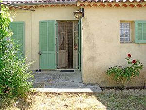 À Carnoules  maison de 68.5m2 avec terrasse à vendre 250000