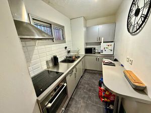 2 PIECES MEUBLE / NICE MONTREAL