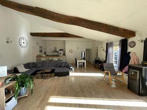 Maison de ville / Appartement 4 pièces avec jardin  terrasse et stationnement