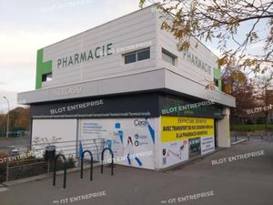 À VENDRE - LOCAL COMMERCIAL / BUREAUX 180 m² - VANNES