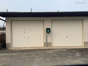 Deux garages à louer sur Rumilly