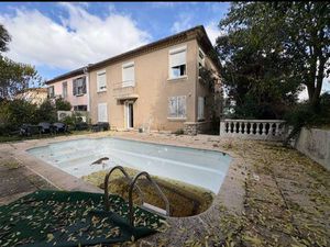 ? Grande maison à louer – 180 m² avec piscine